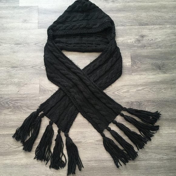 Hooded Chunky Black cable Knit Scarf - Picture 1 of 5